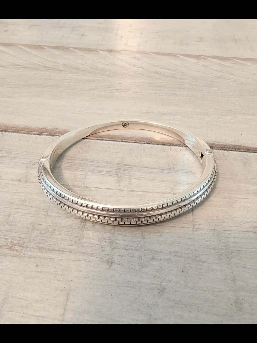 Brighton Ferrara Scala hinged bangle